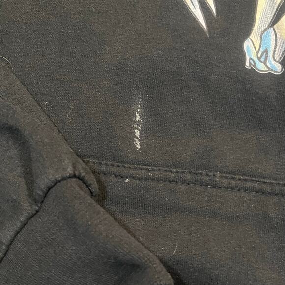 Betty Boop Women’s Size Large Angel Wings “Born to Rise” Graphic Hoodie Black - Picture 7 of 8